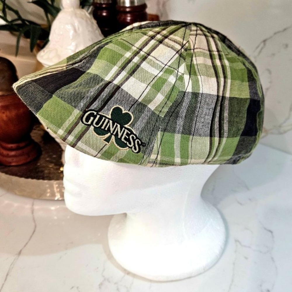 Guinness Official Merchandise Green Plaid Newsboy Cabbie Cap